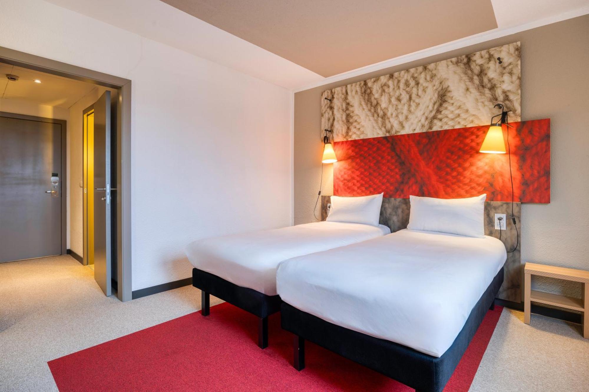 B&B Hotel Mons Gare Eksteriør bilde