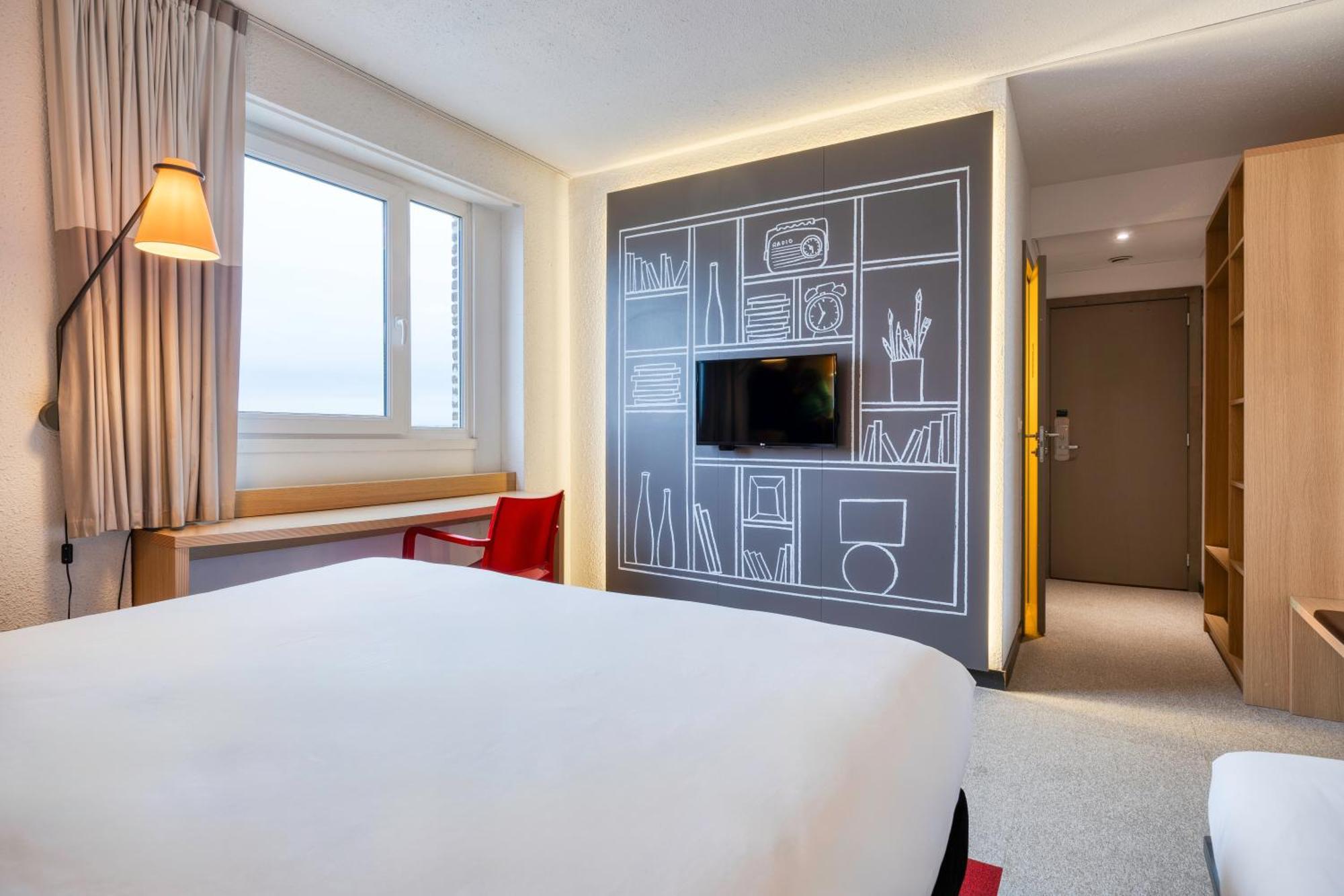 B&B Hotel Mons Gare Eksteriør bilde